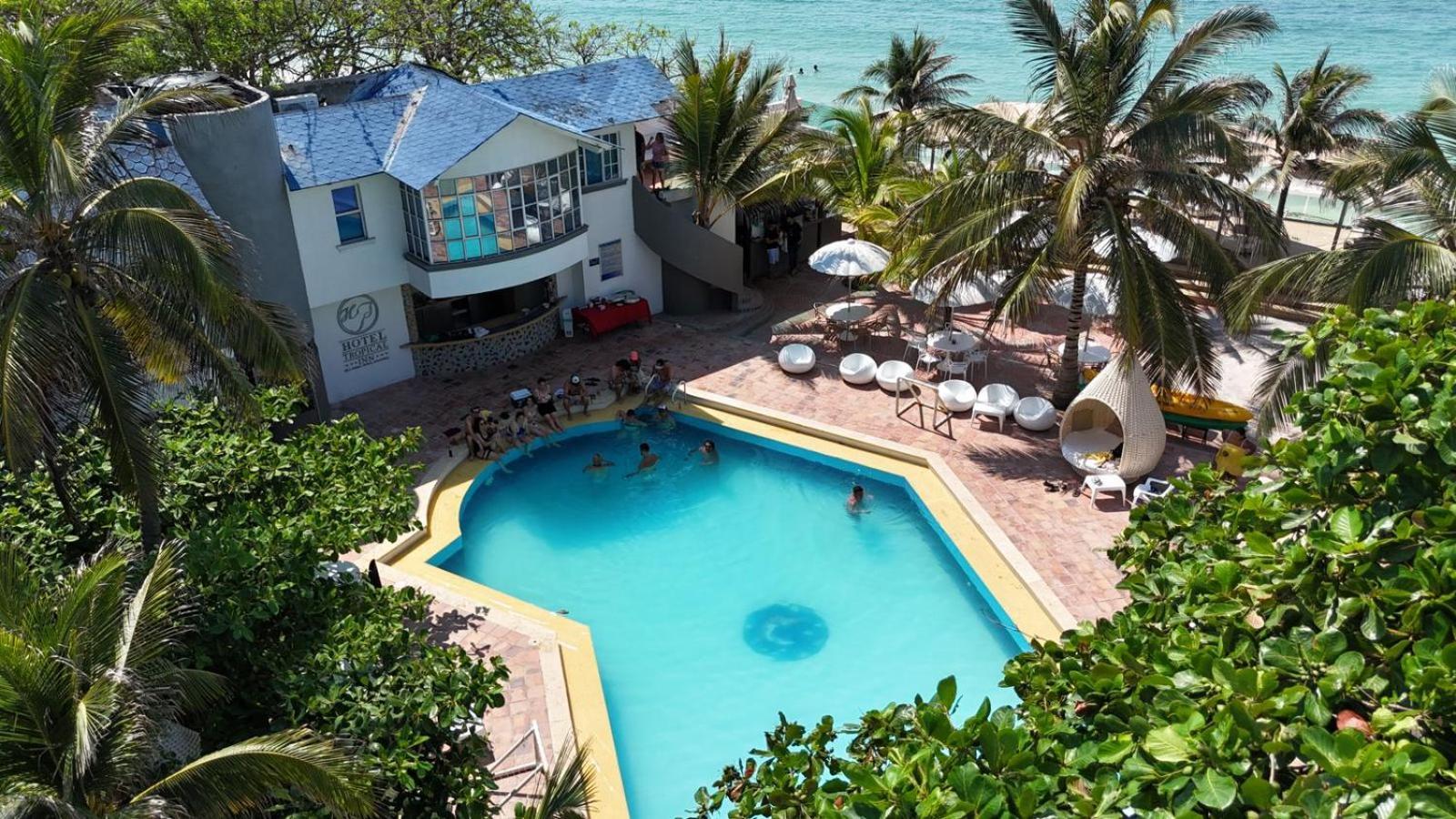 Hotel Tropical Inn Playa de Punta Arena エクステリア 写真