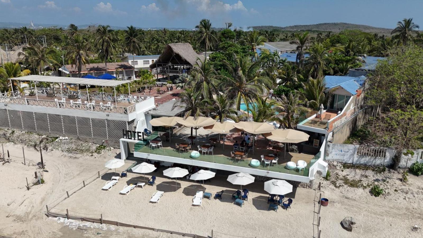Hotel Tropical Inn Playa de Punta Arena エクステリア 写真