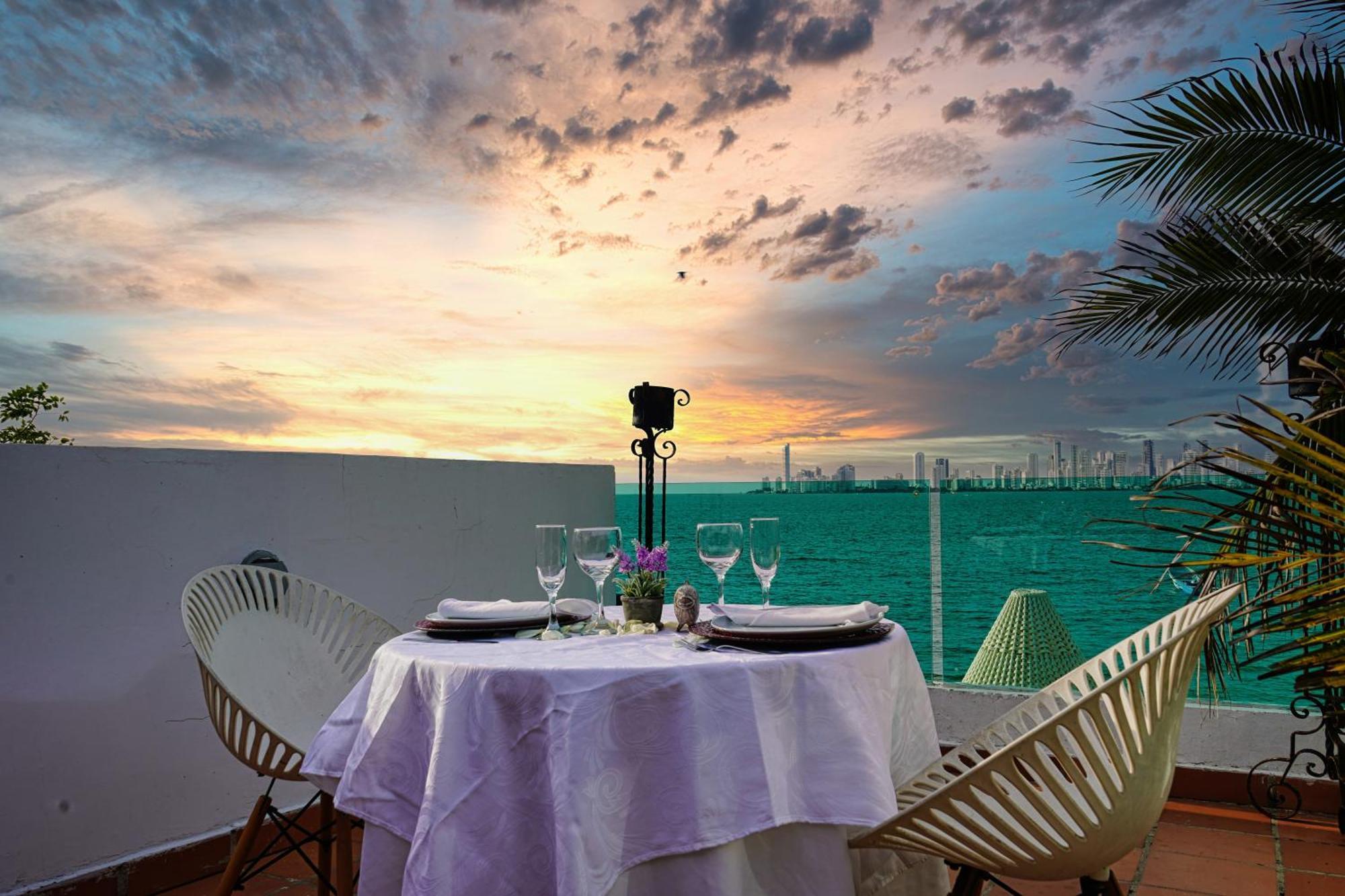 Hotel Tropical Inn Playa de Punta Arena エクステリア 写真