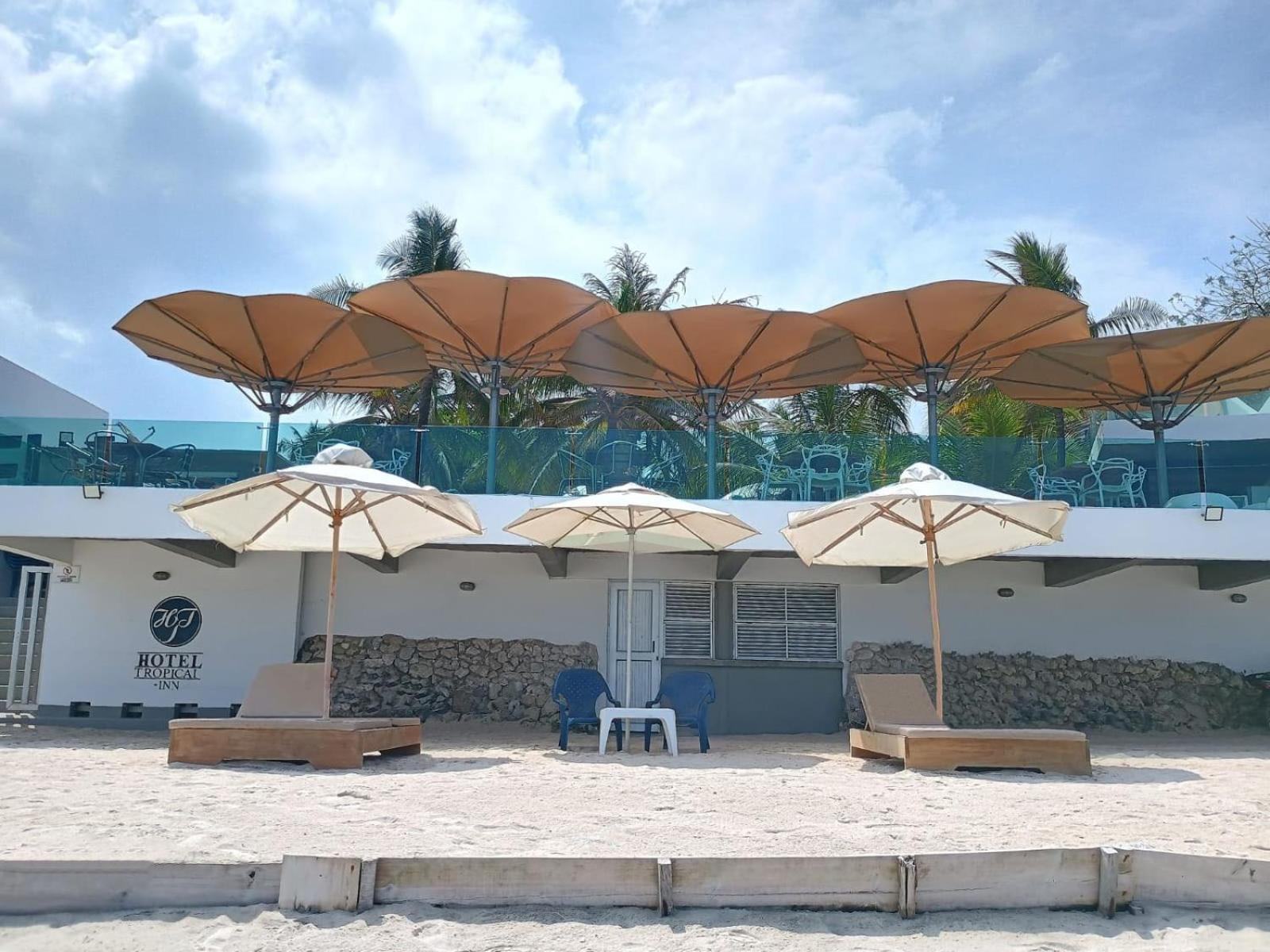 Hotel Tropical Inn Playa de Punta Arena エクステリア 写真